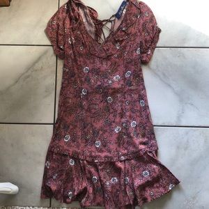 NWT Francesca’s lace-up back dress